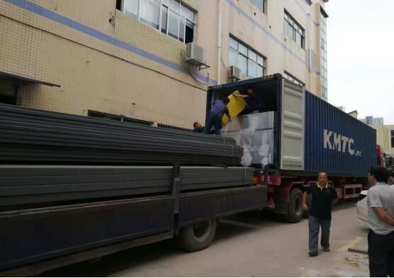 深圳鑫凱勝汽車塗裝線往東南亞發貨現場